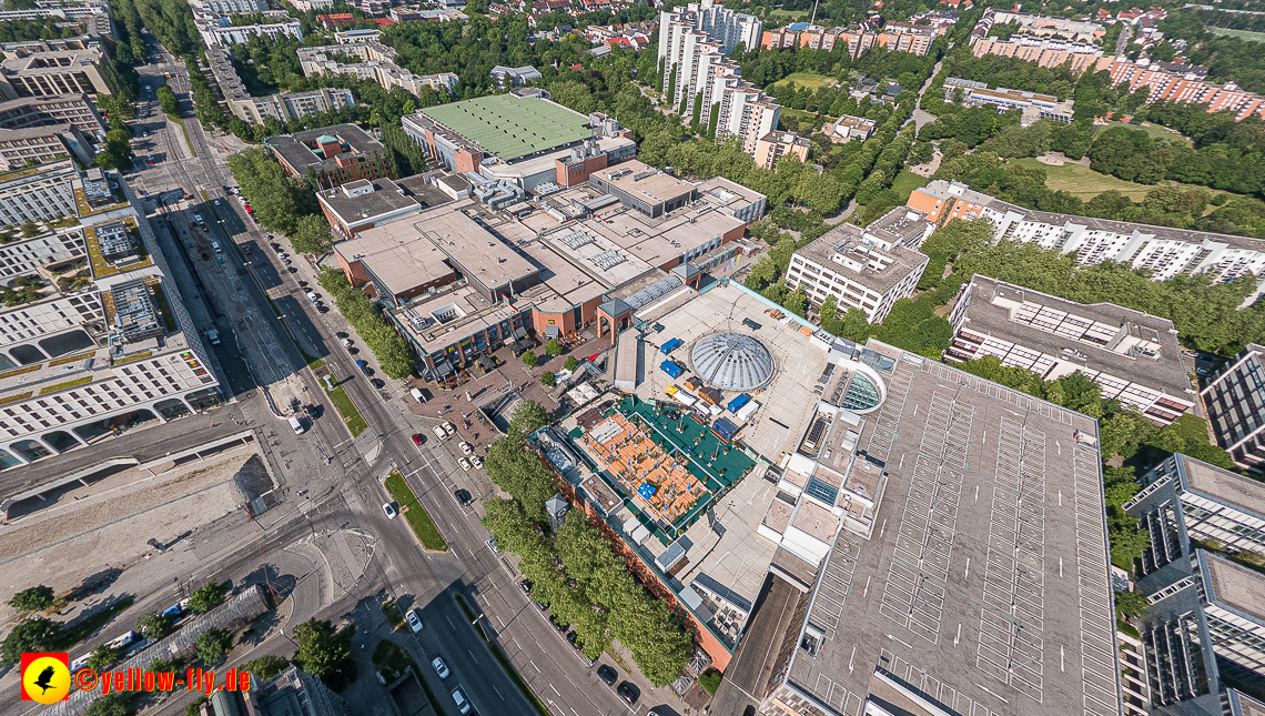 07.06.2023 - Neuperlachs neue Mitte mit PEP, Perlach Plaza, Share, Allianzversicherung und Wohnring